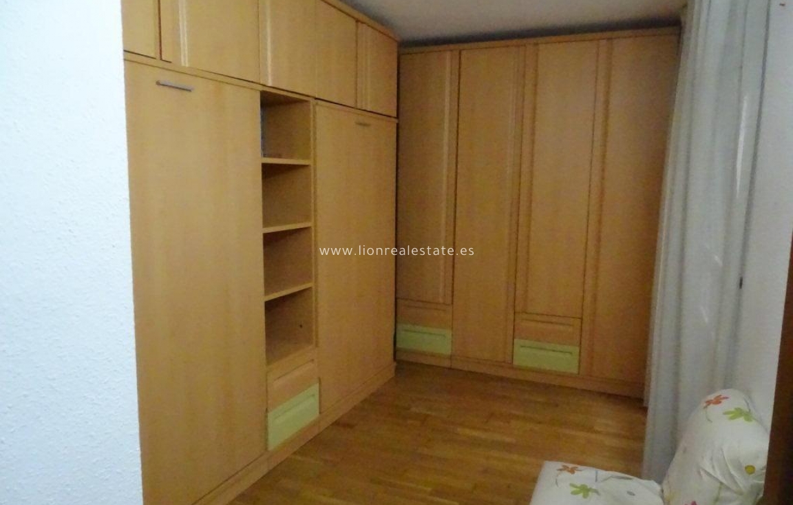 Reventa - Apartamento / piso - Torrevieja