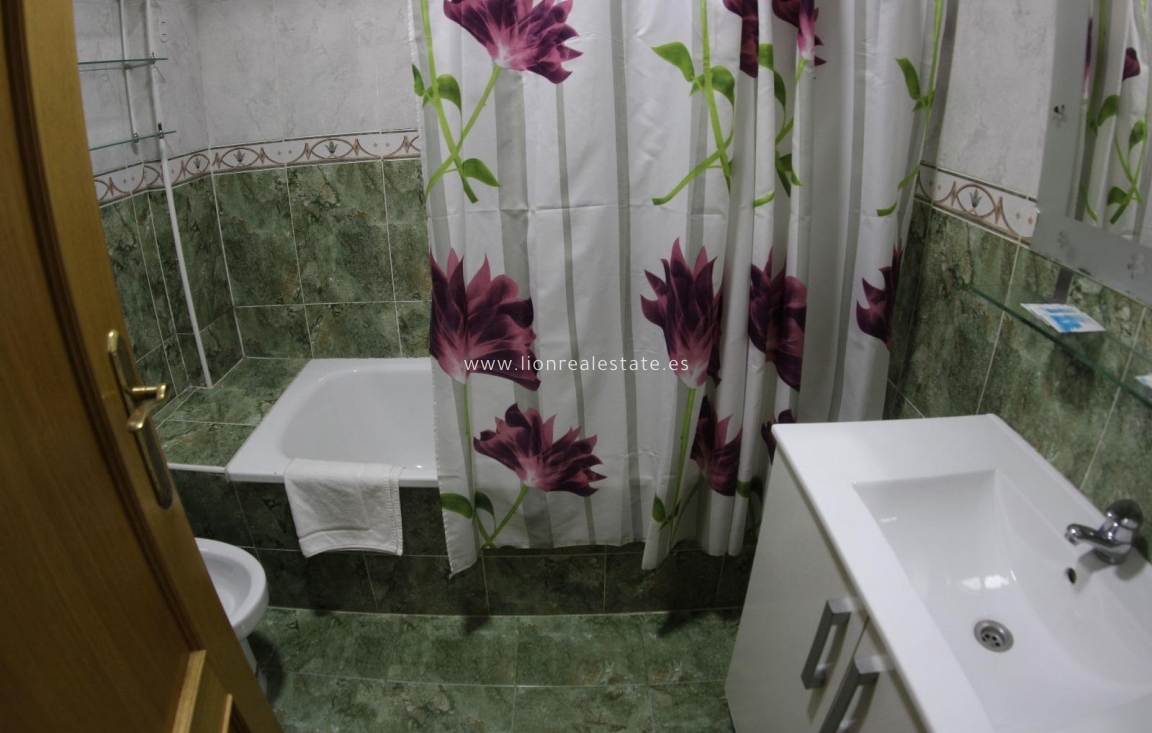 Reventa - Apartamento / piso - Torrevieja