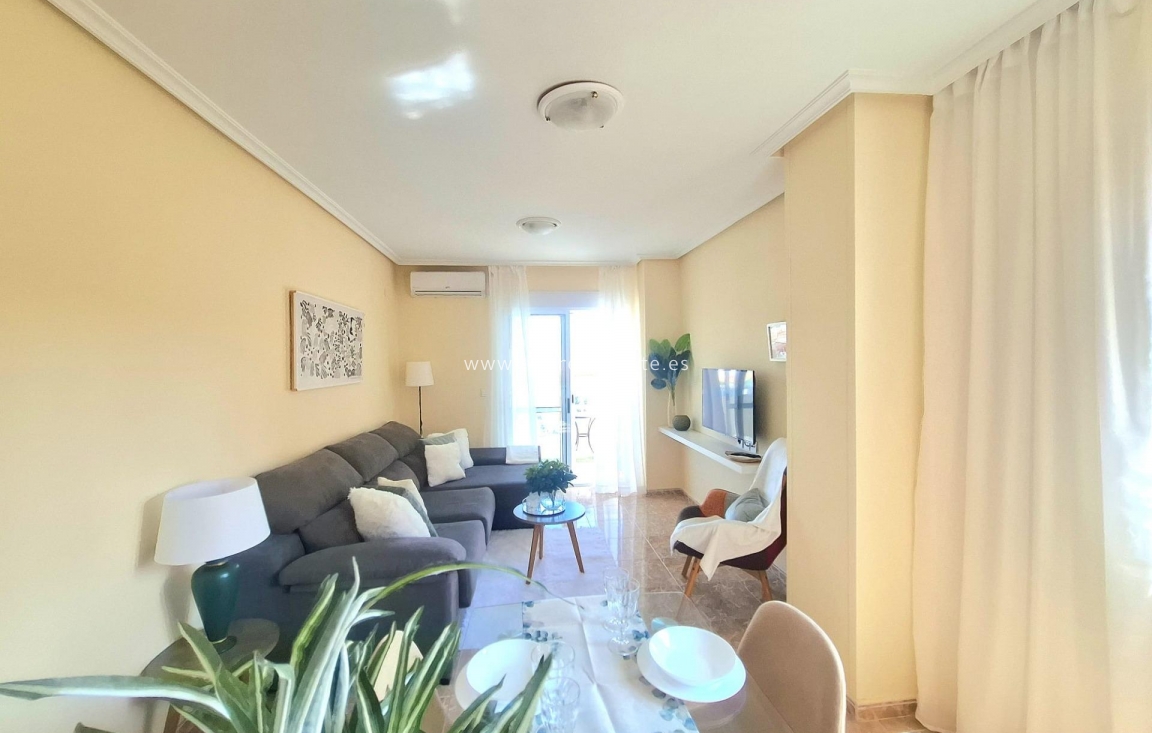 Reventa - Apartamento / piso - Torrevieja