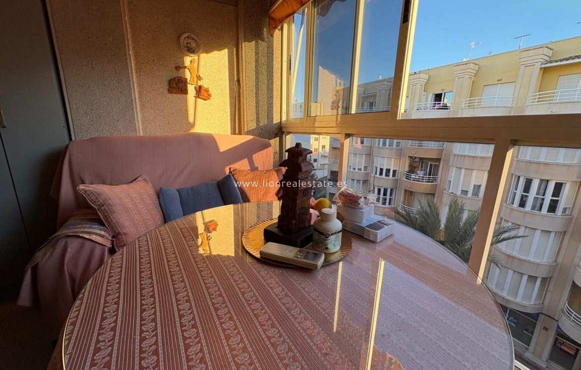 Reventa - Apartamento / piso - Torrevieja