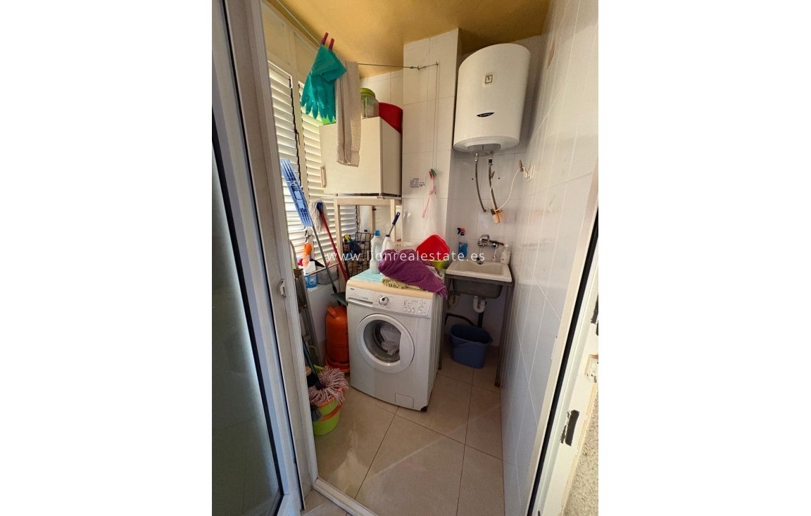 Reventa - Apartamento / piso - Torrevieja