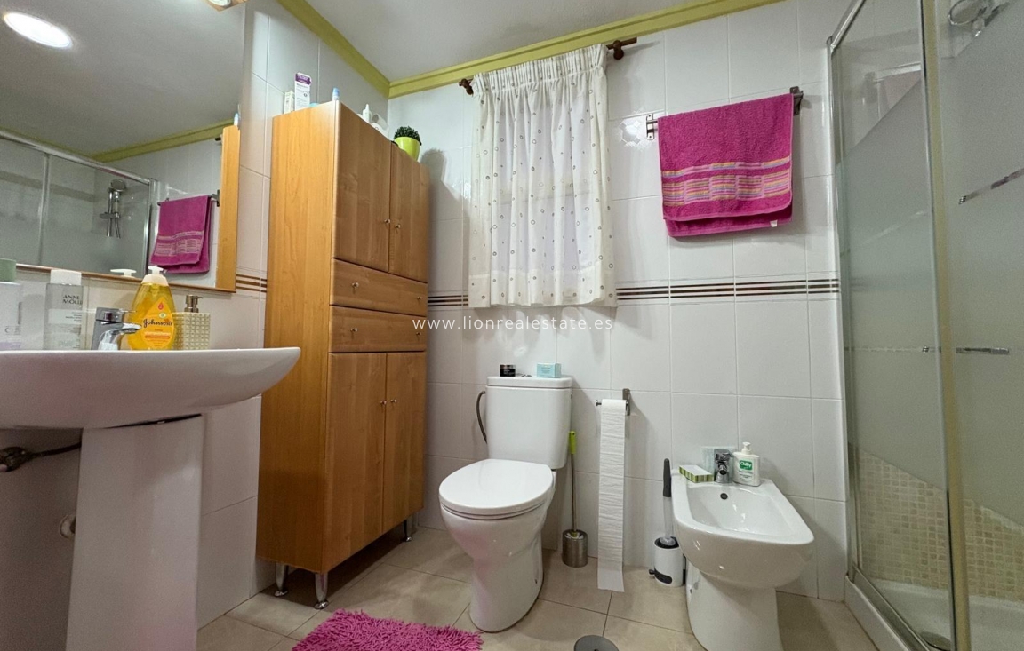 Reventa - Apartamento / piso - Torrevieja