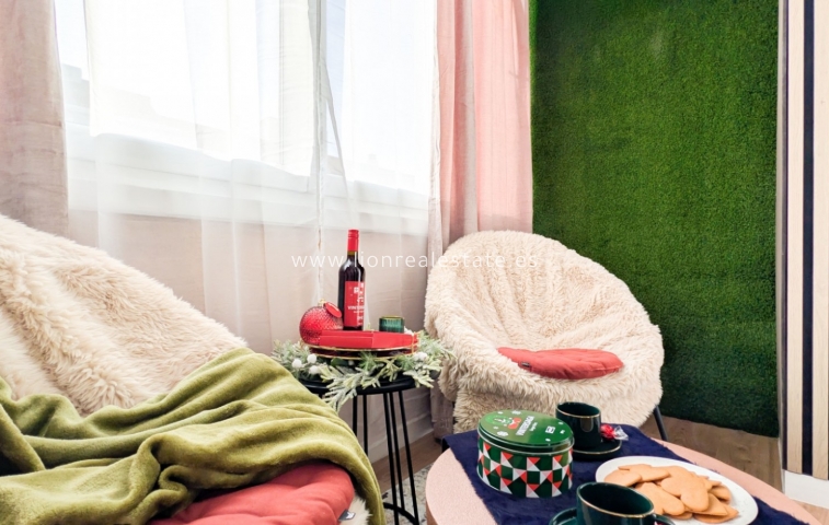 Reventa - Apartamento / piso - Torrevieja