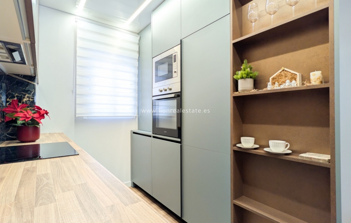 Reventa - Apartamento / piso - Torrevieja