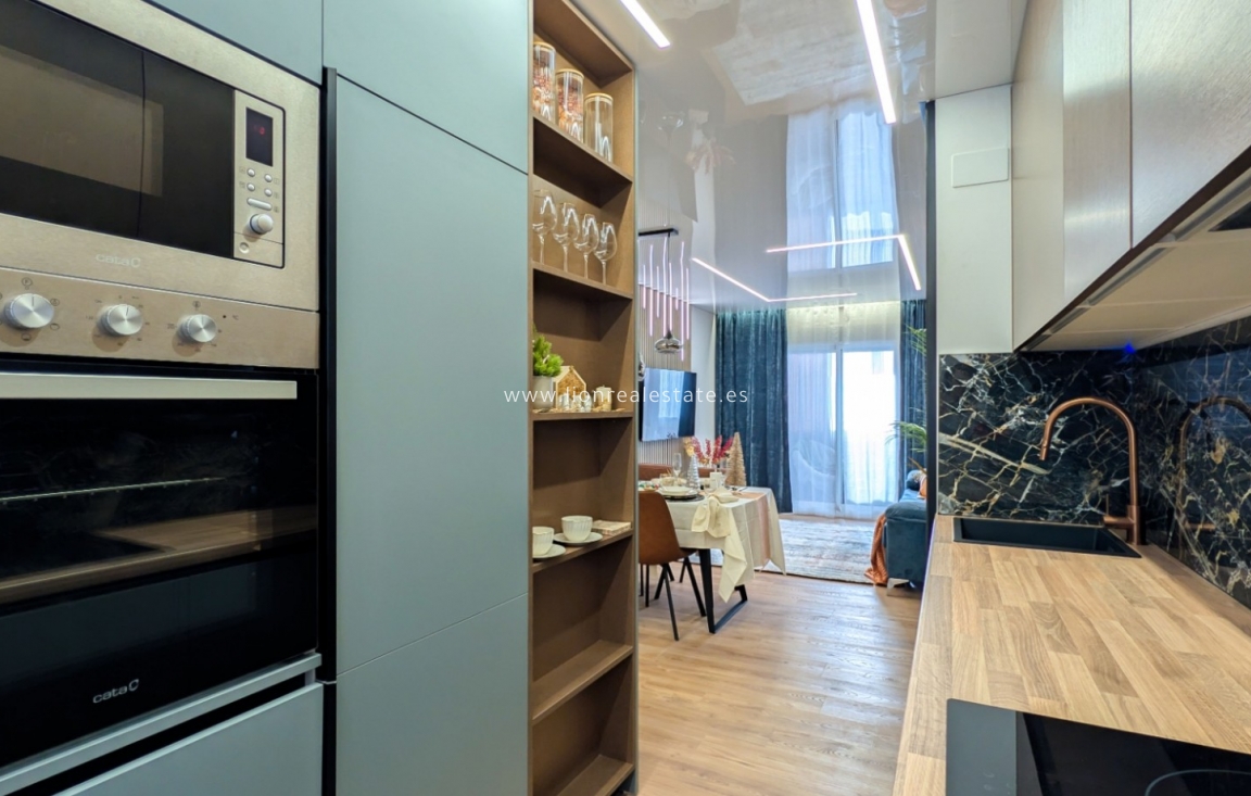 Reventa - Apartamento / piso - Torrevieja