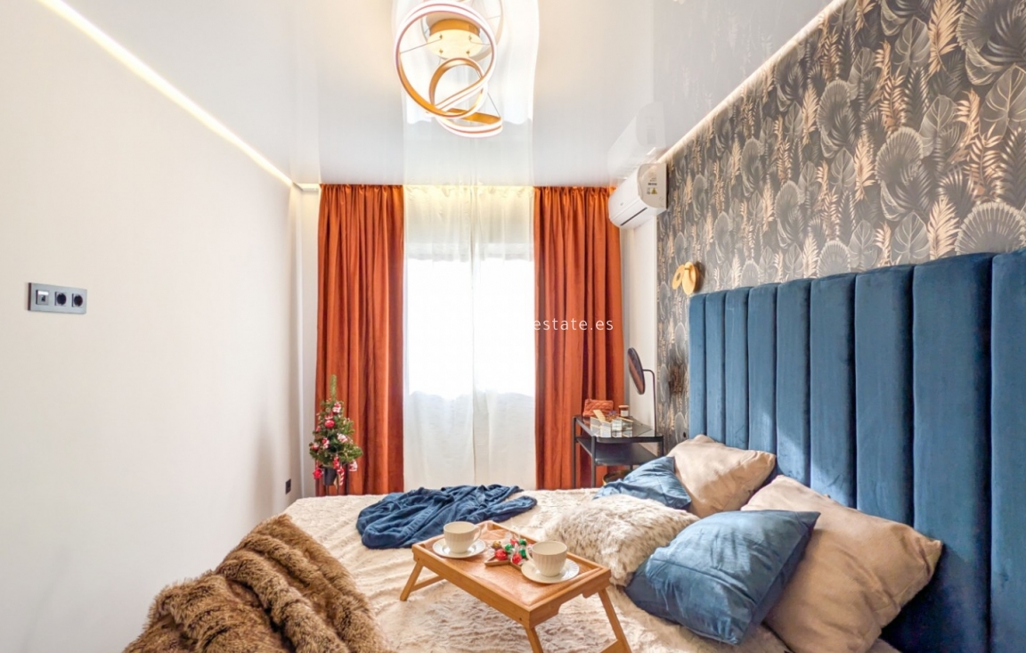 Reventa - Apartamento / piso - Torrevieja