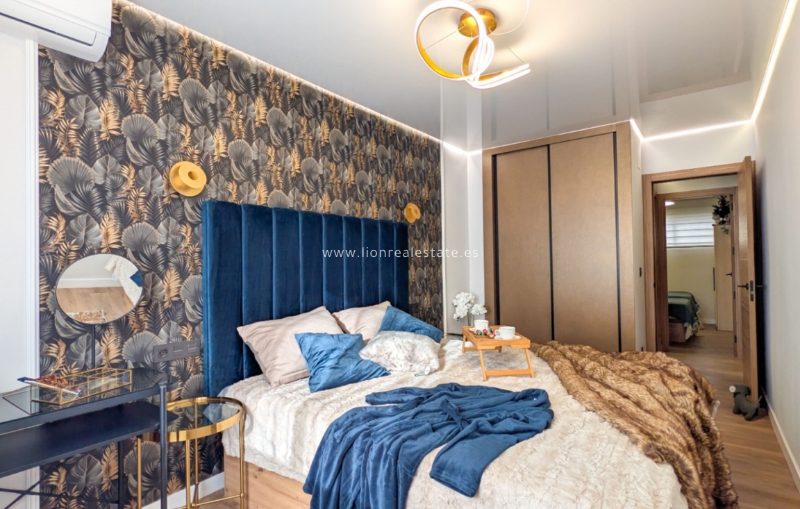 Reventa - Apartamento / piso - Torrevieja