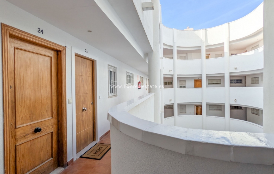 Reventa - Apartamento / piso - Torrevieja