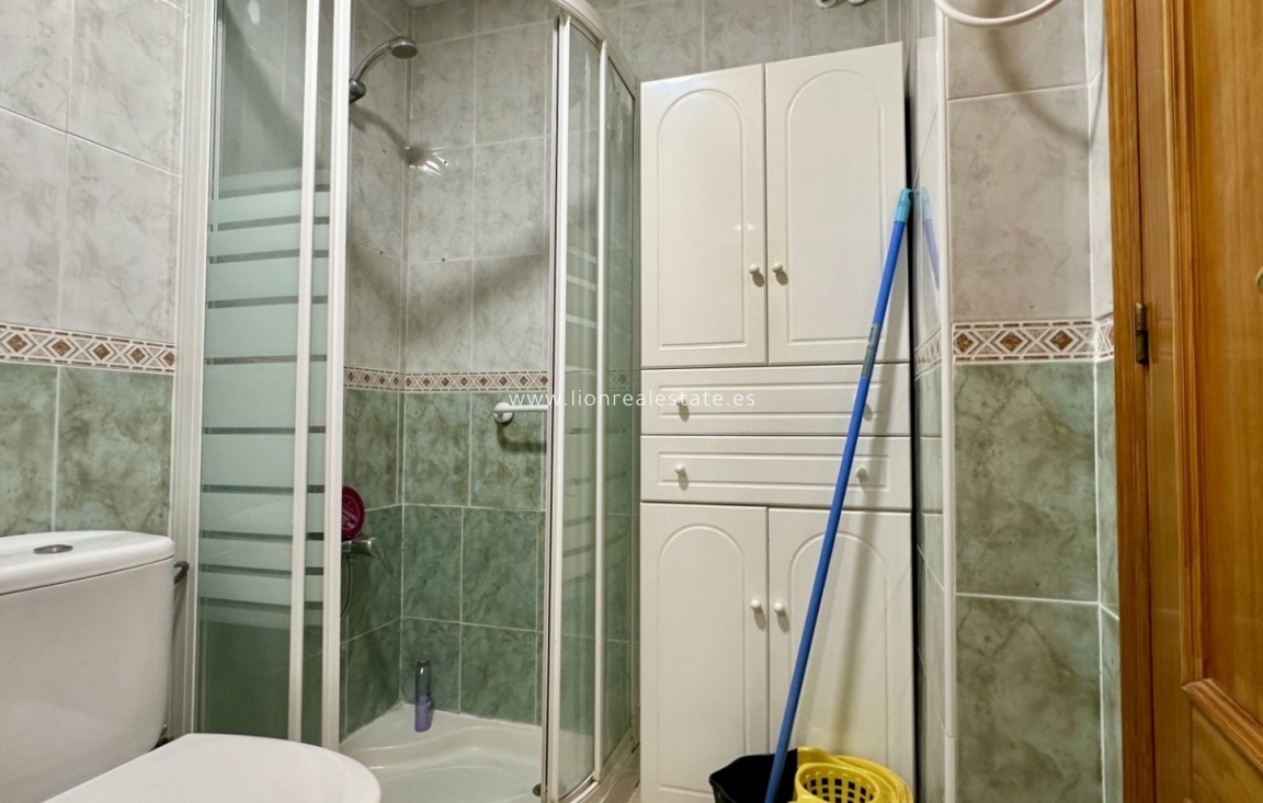 Reventa - Apartamento / piso - Torrevieja