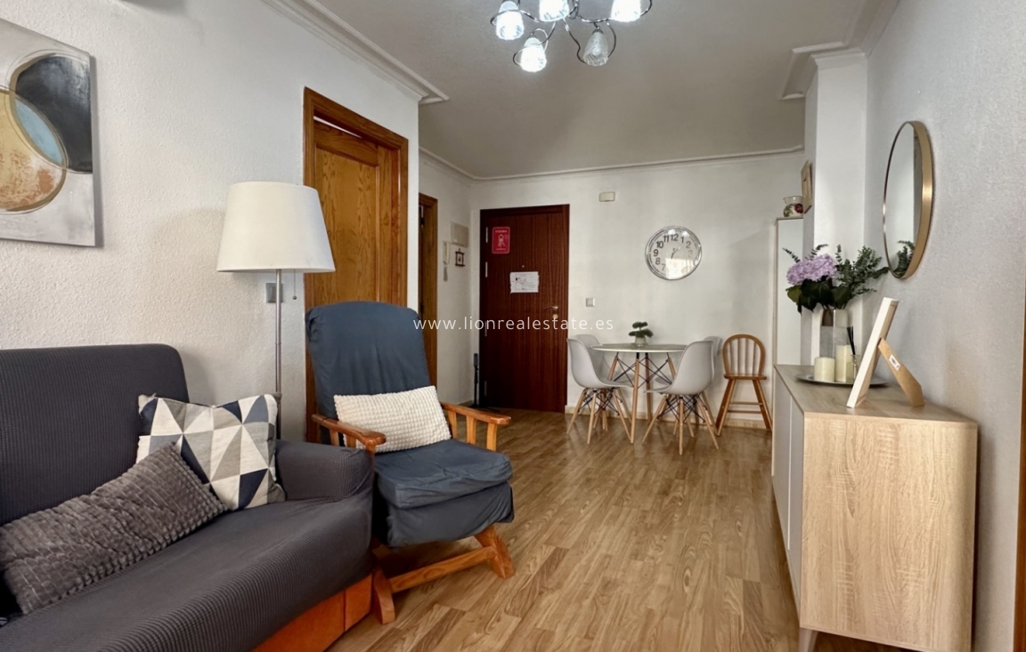 Reventa - Apartamento / piso - Torrevieja