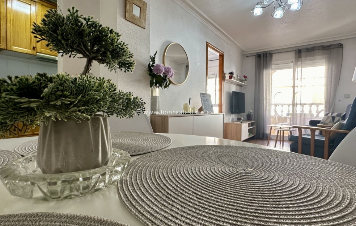 Reventa - Apartamento / piso - Torrevieja