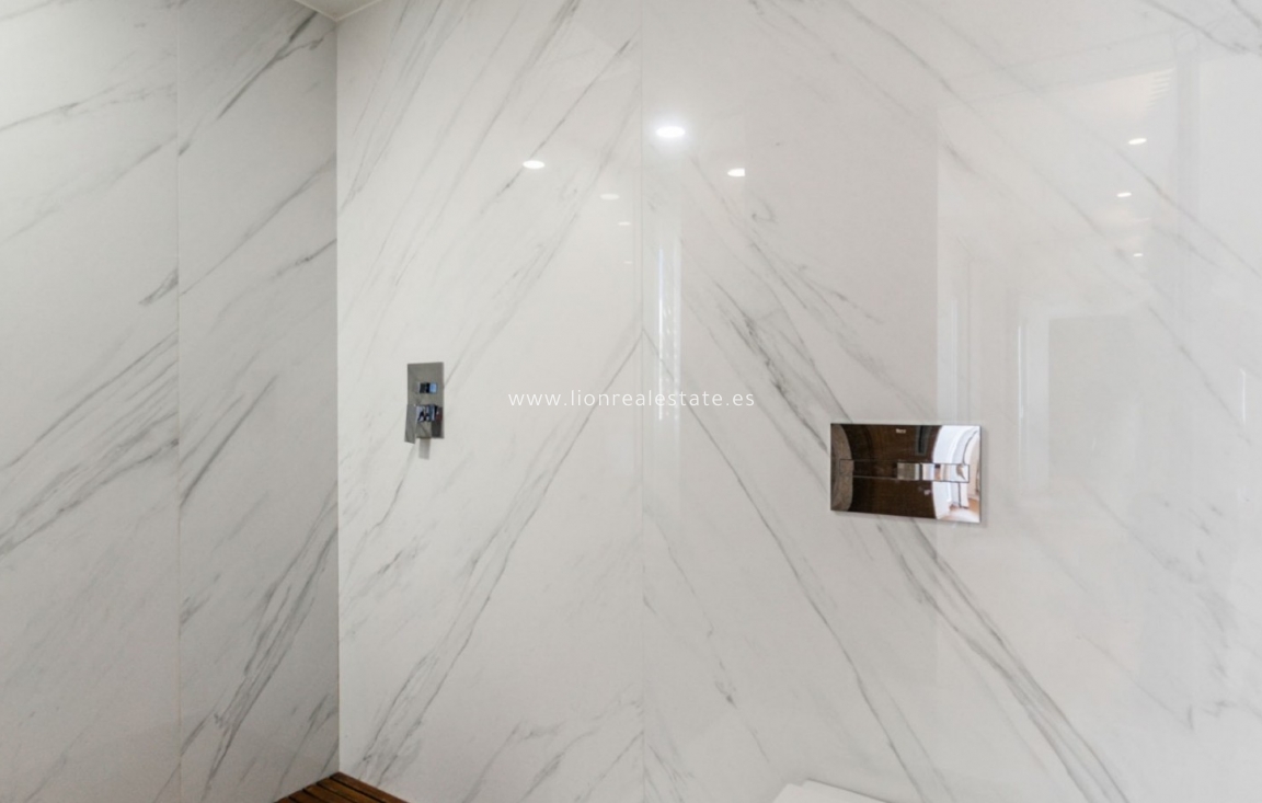 Reventa - Apartamento / piso - Torrevieja