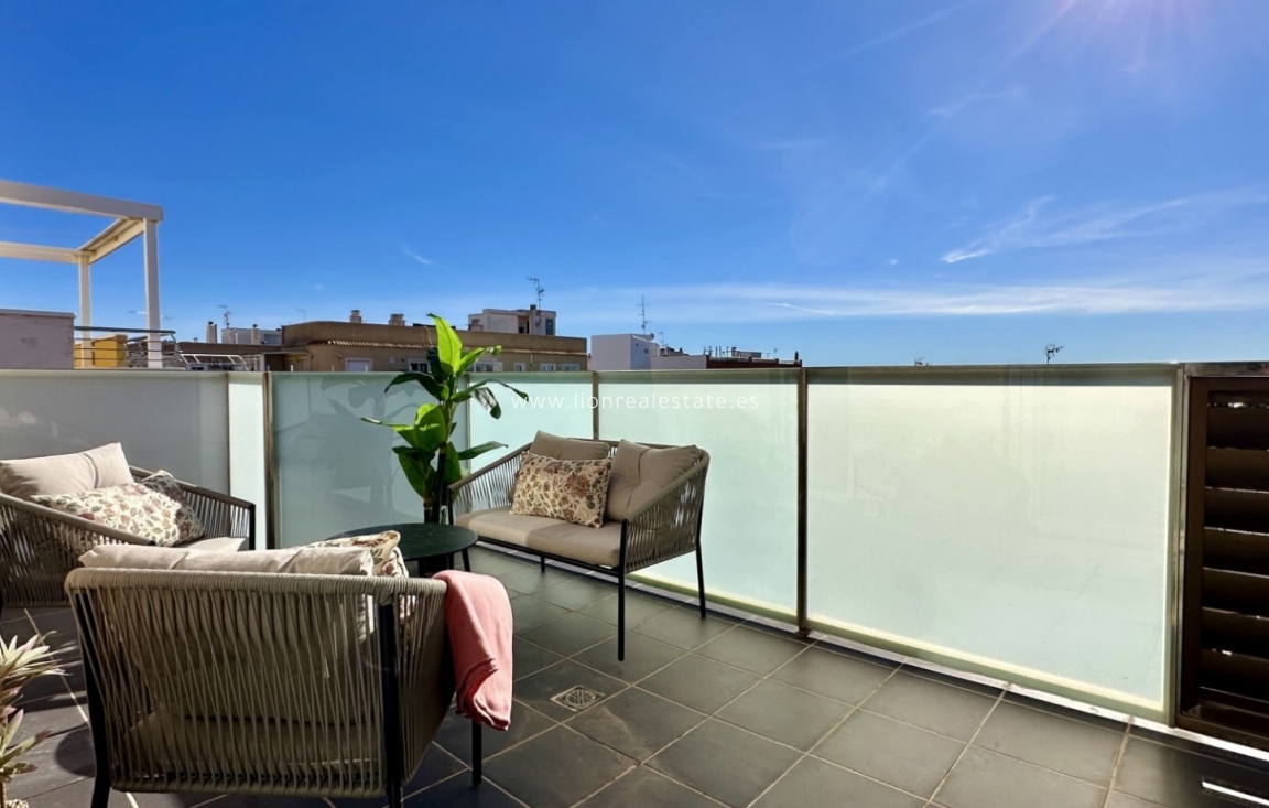 Reventa - Apartamento / piso - Torrevieja