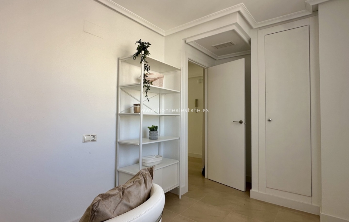 Reventa - Apartamento / piso - Torrevieja