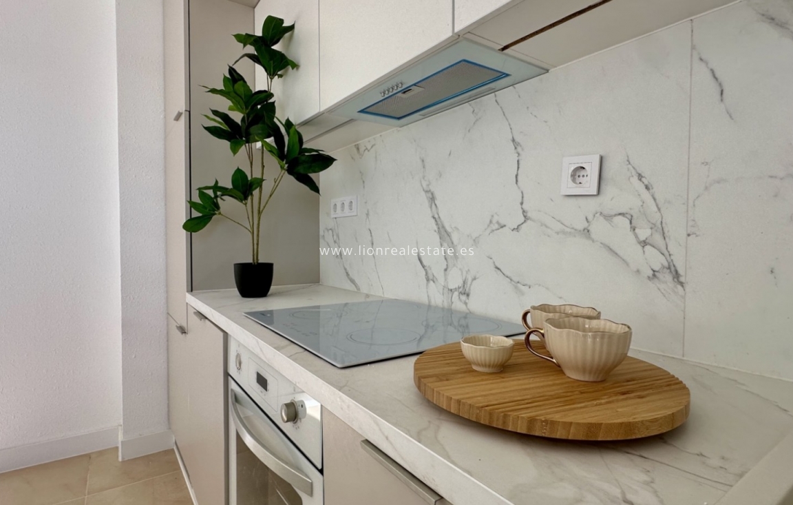 Reventa - Apartamento / piso - Torrevieja