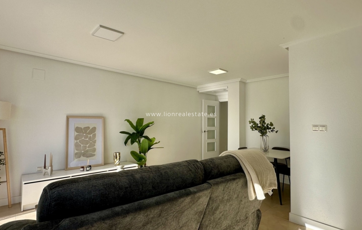 Reventa - Apartamento / piso - Torrevieja