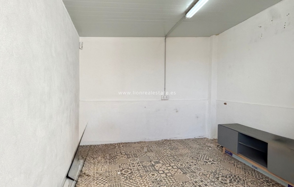 Reventa - Apartamento / piso - Torrevieja