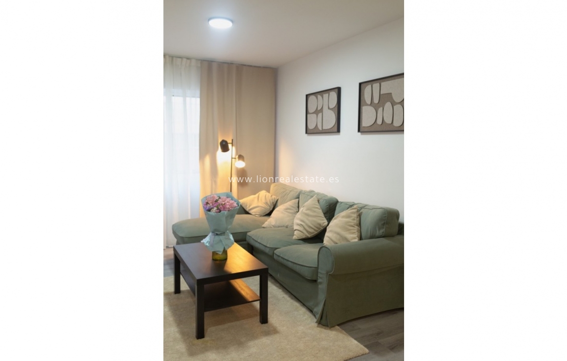 Reventa - Apartamento / piso - Torrevieja