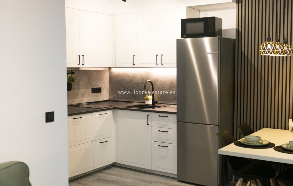 Reventa - Apartamento / piso - Torrevieja