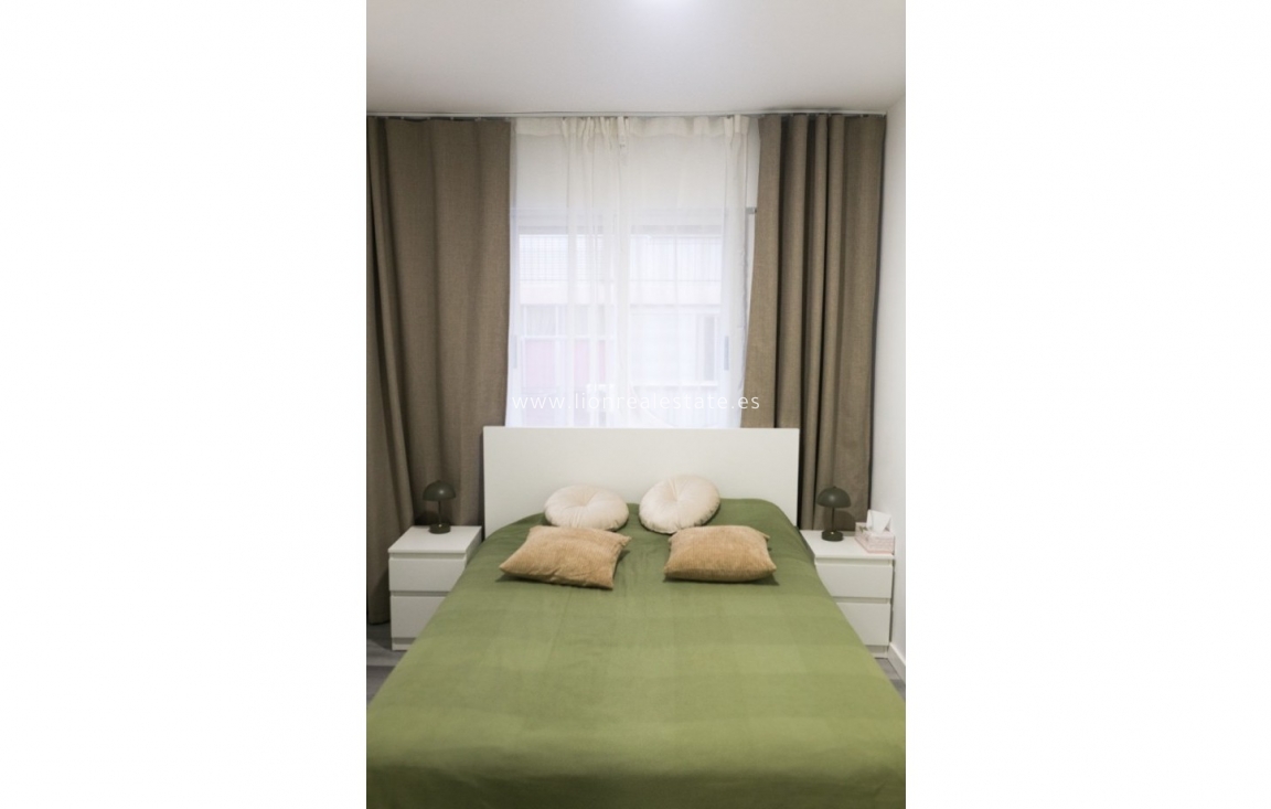 Reventa - Apartamento / piso - Torrevieja