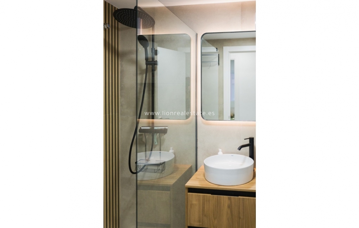 Reventa - Apartamento / piso - Torrevieja