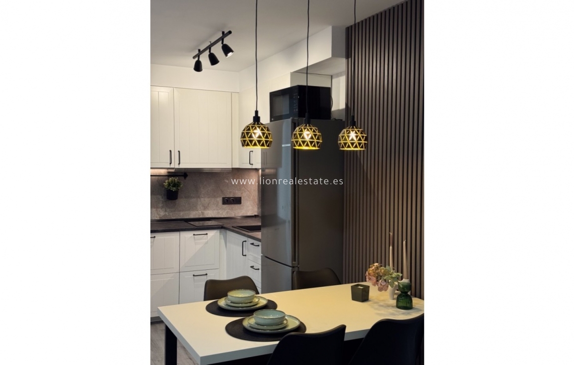 Reventa - Apartamento / piso - Torrevieja