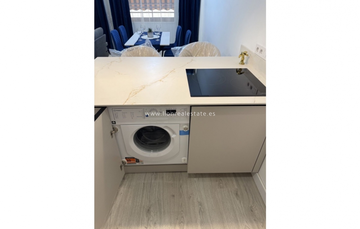 Reventa - Apartamento / piso - Torrevieja