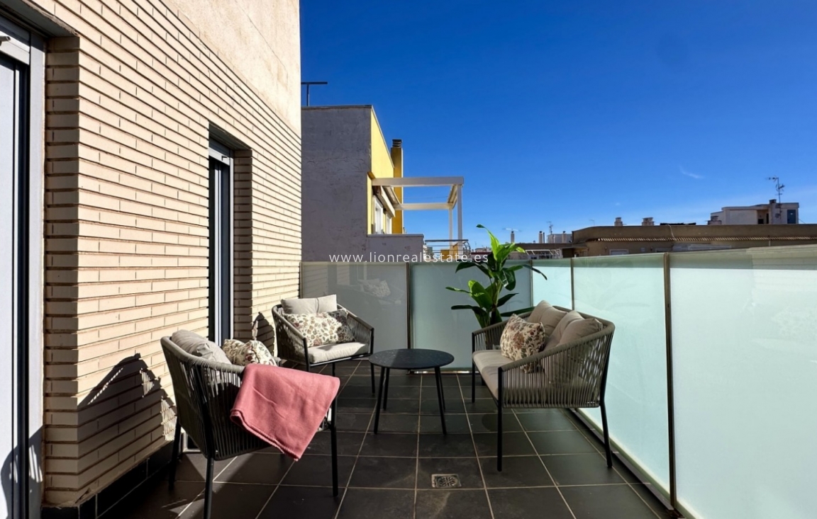 Reventa - Apartamento / piso - Torrevieja