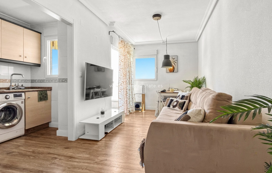 Reventa - Apartamento / piso - Torrevieja