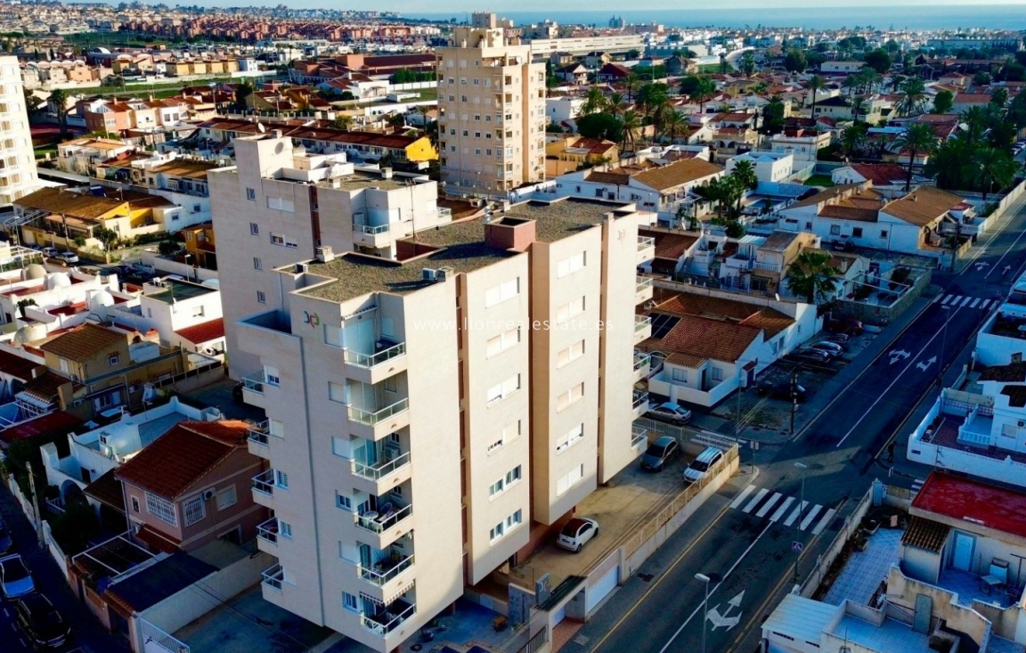 Reventa - Apartamento / piso - Torrevieja