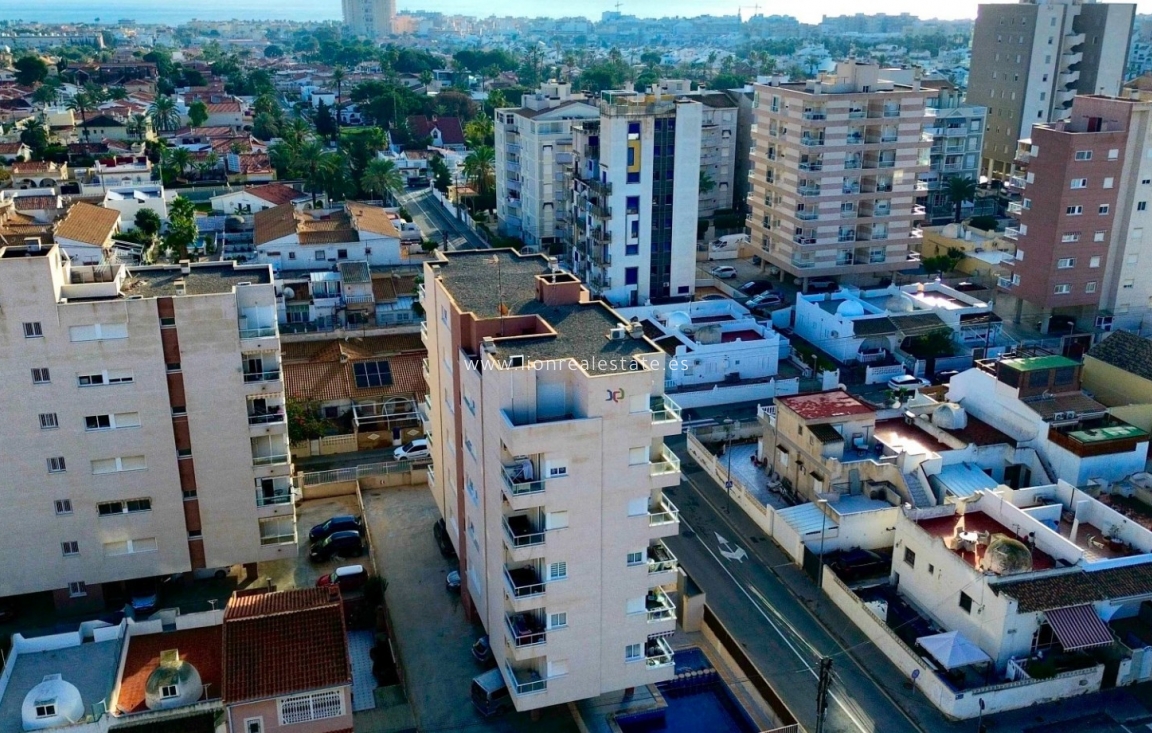 Reventa - Apartamento / piso - Torrevieja