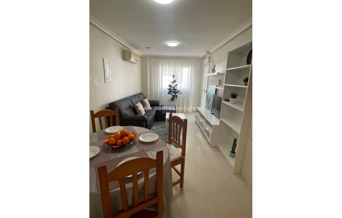 Reventa - Apartamento / piso - Torrevieja
