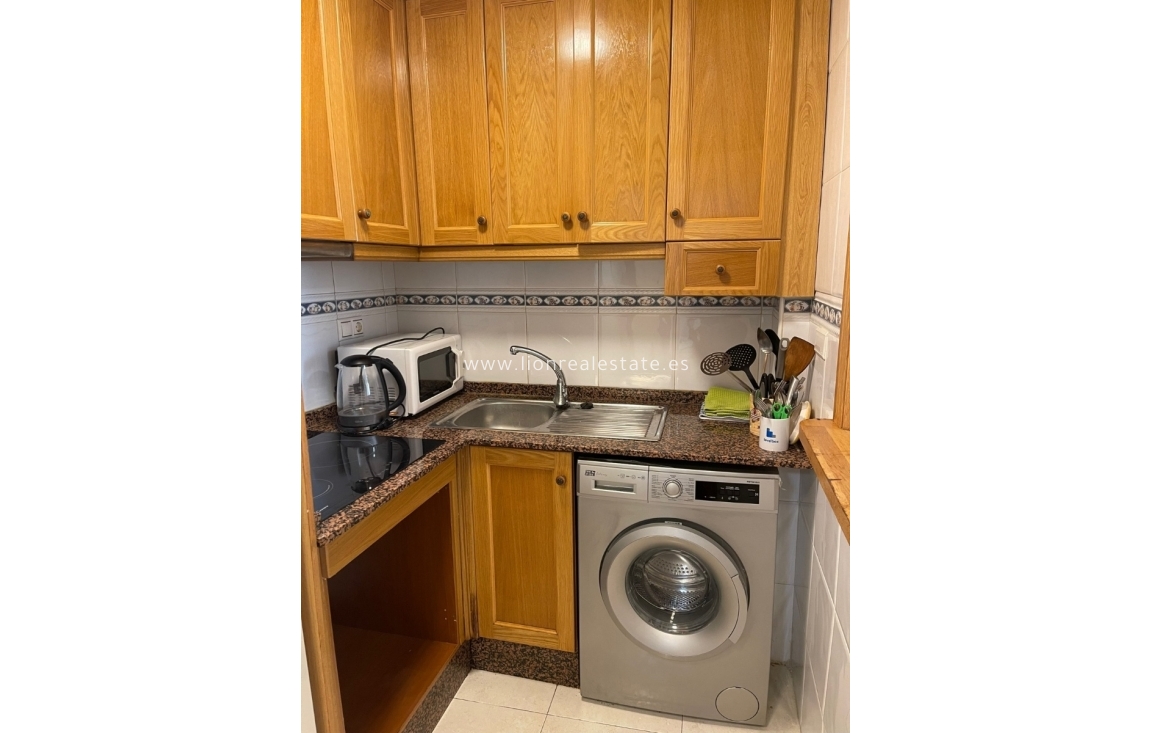 Reventa - Apartamento / piso - Torrevieja