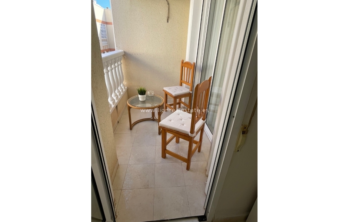Reventa - Apartamento / piso - Torrevieja