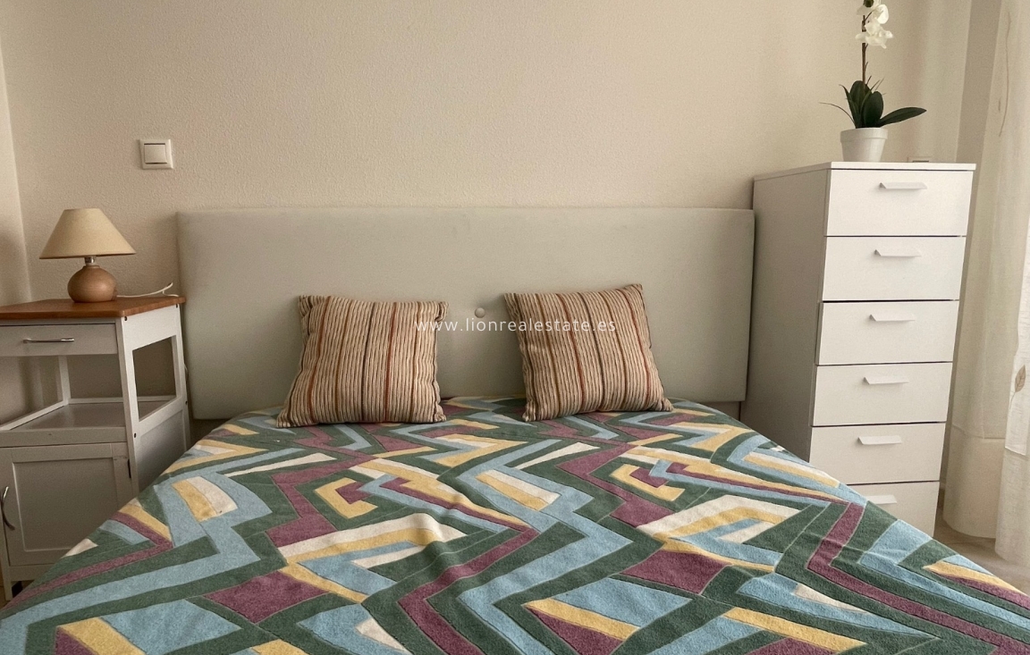 Reventa - Apartamento / piso - Torrevieja