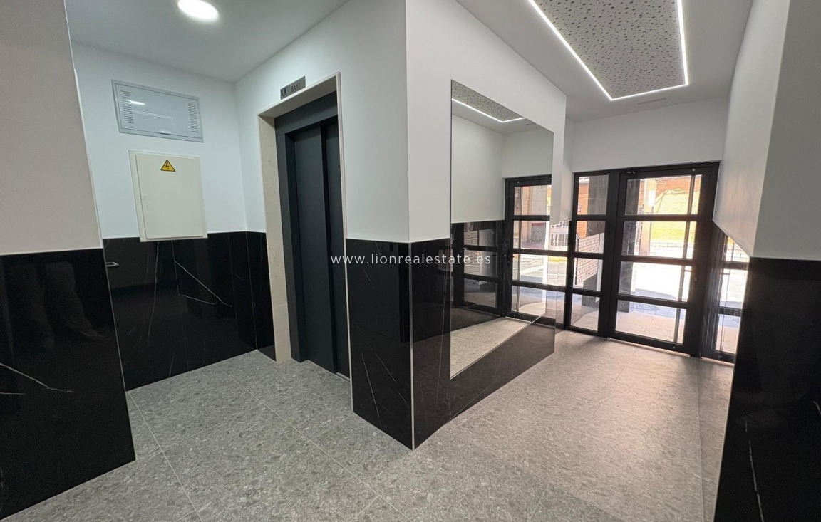 Reventa - Ático - Torrevieja - Centro