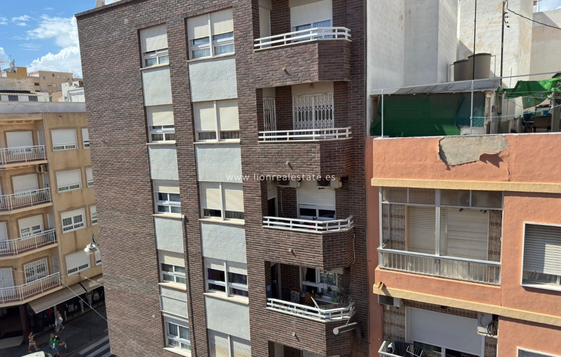 Reventa - Building - Torrevieja - Centro