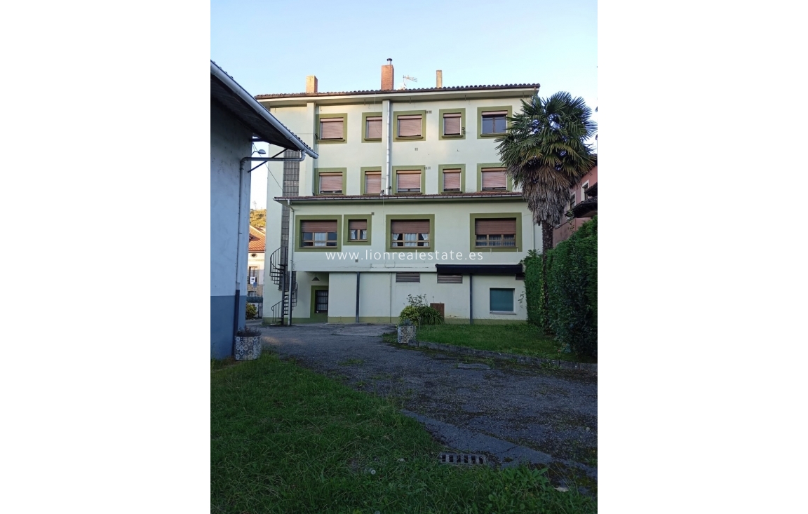 Reventa - Building - Valencia