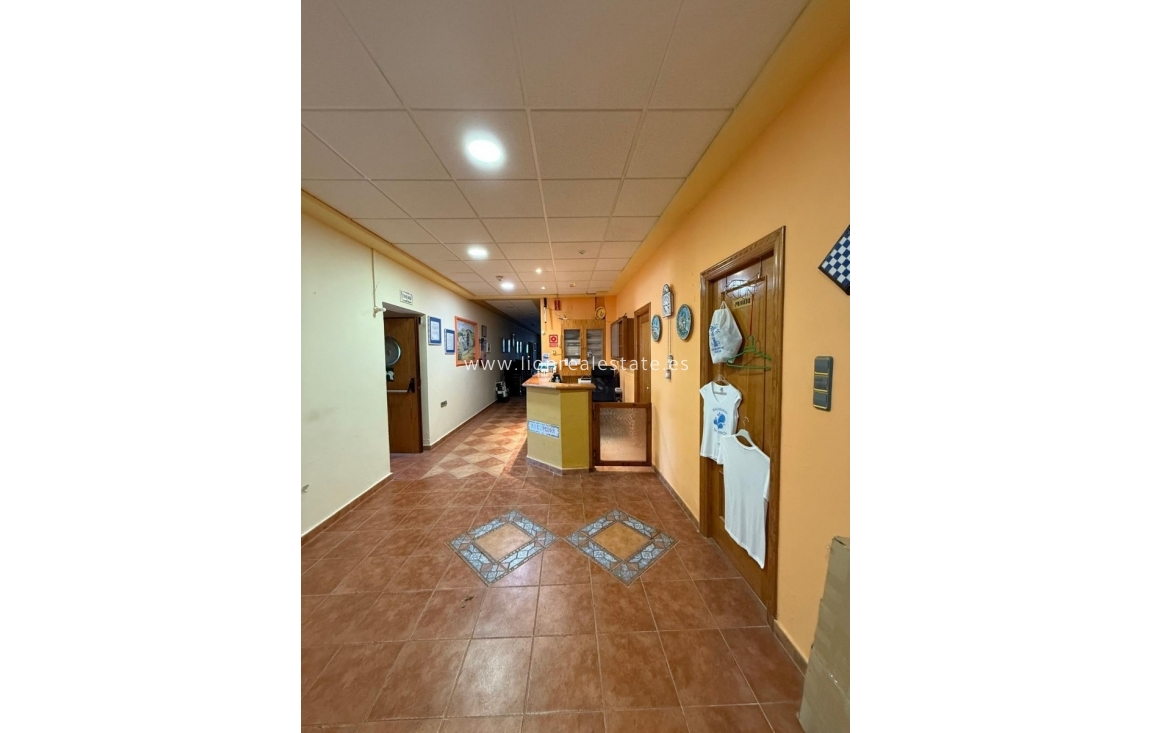 Reventa - Building - Valencia