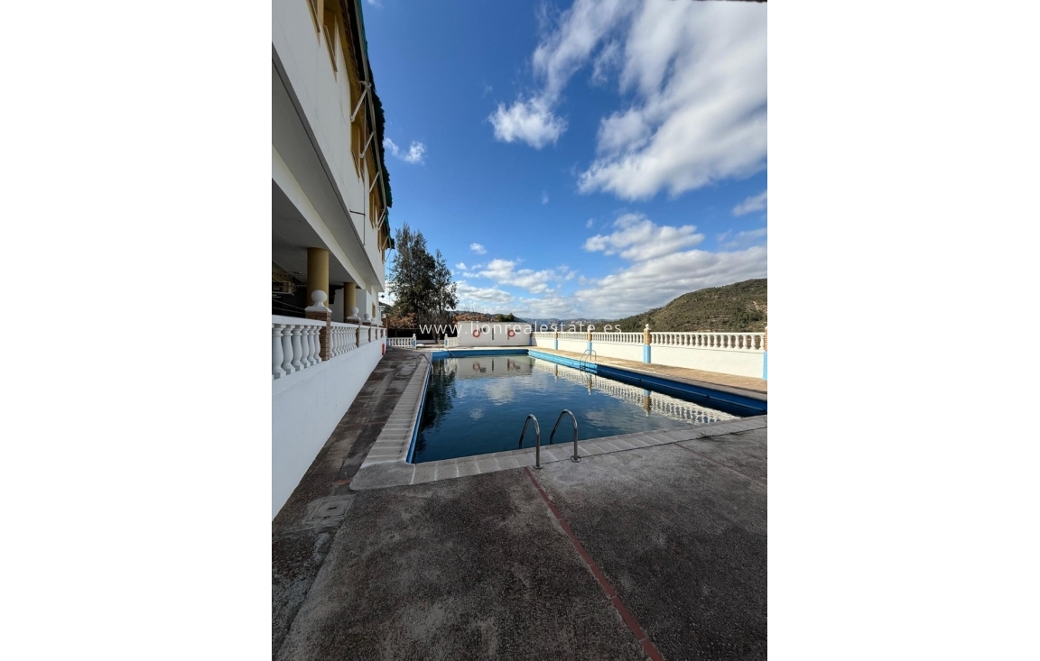 Reventa - Building - Valencia