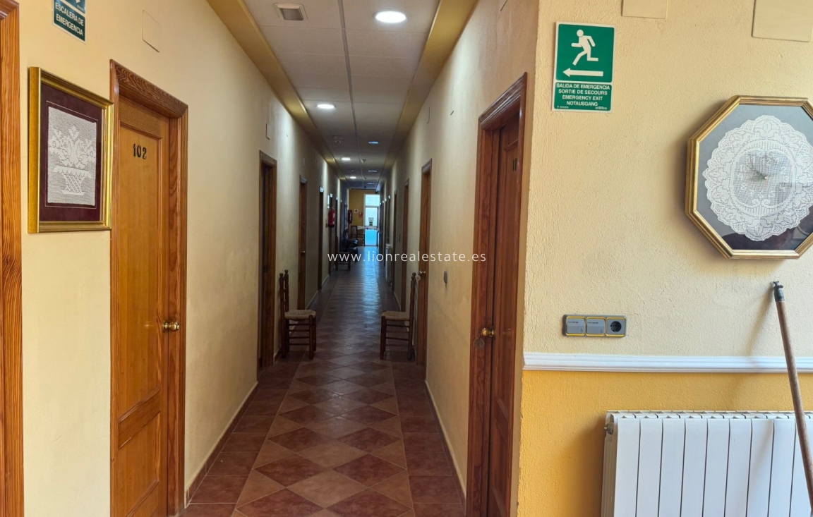 Reventa - Building - Valencia