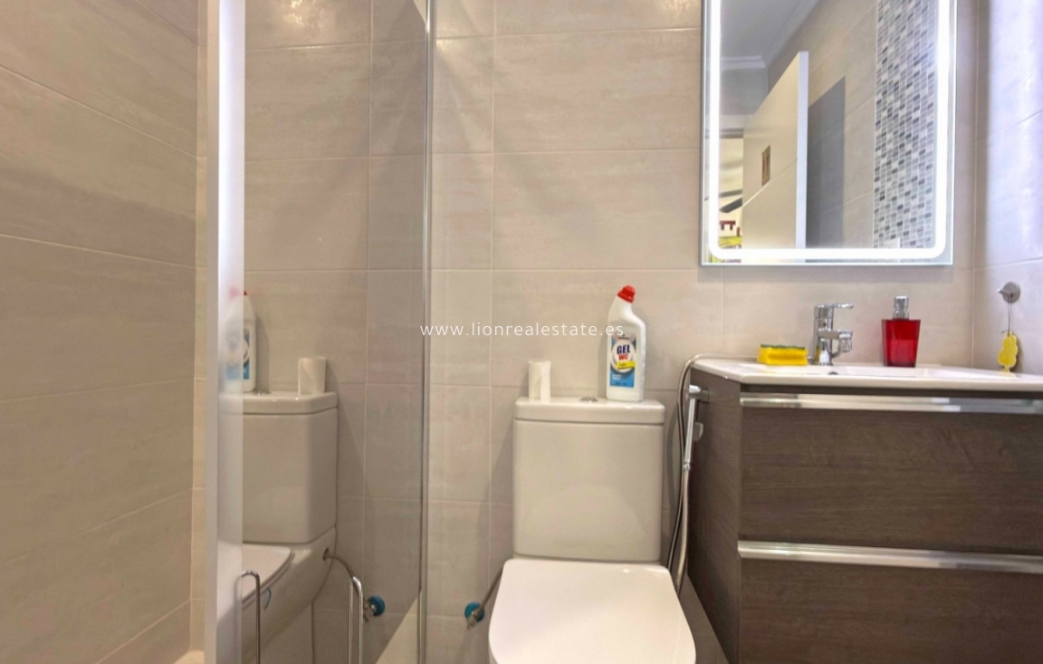 Reventa - Bungalow - Orihuela Costa - La Zenia