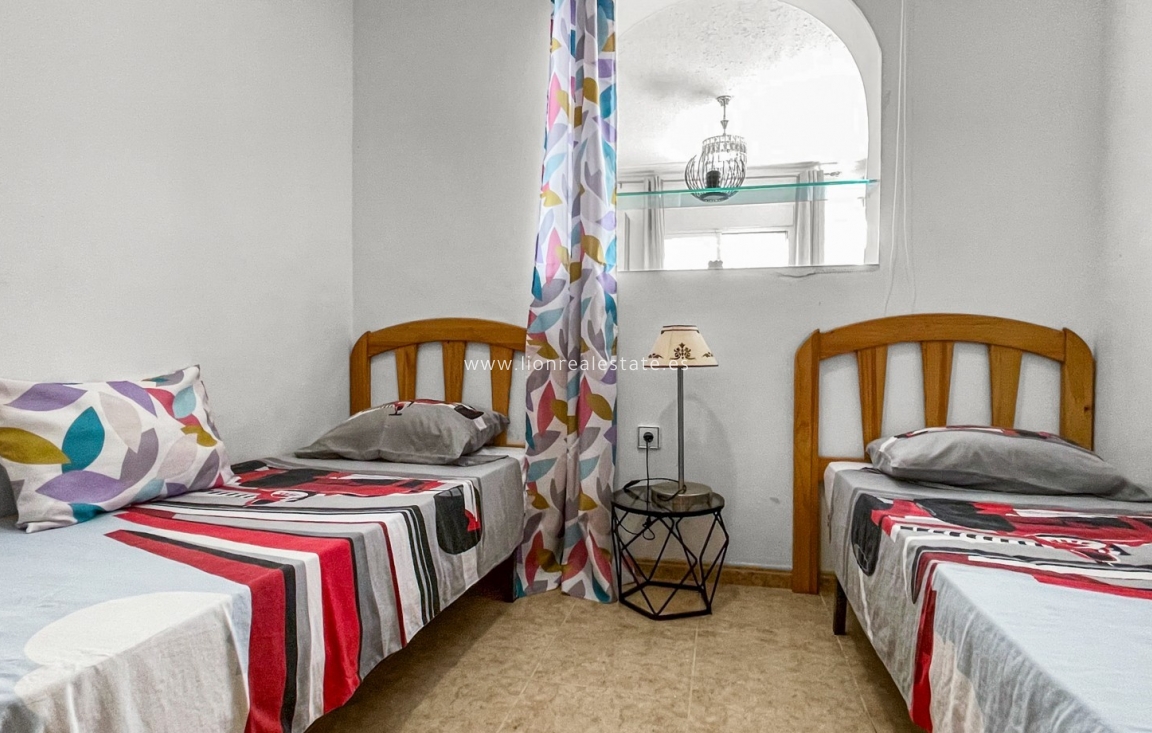 Reventa - Bungalow - Torrevieja - La Siesta - El Salado -  Torreta