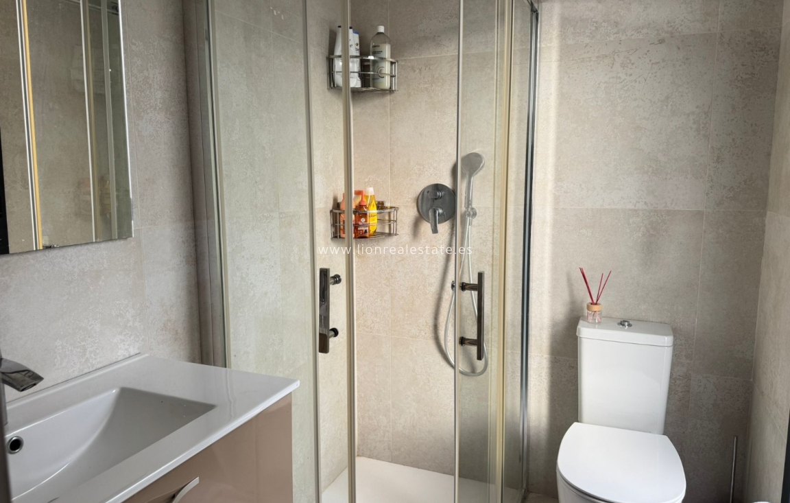 Reventa - Chalet - Orihuela Costa - Villamartín