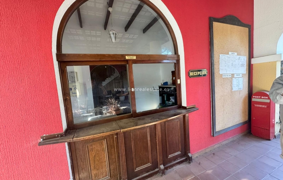 Reventa - Comercial - Orihuela Costa