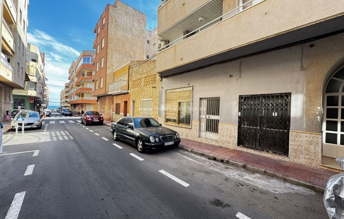 Reventa - Comercial - Torrevieja - Playa de los Locos