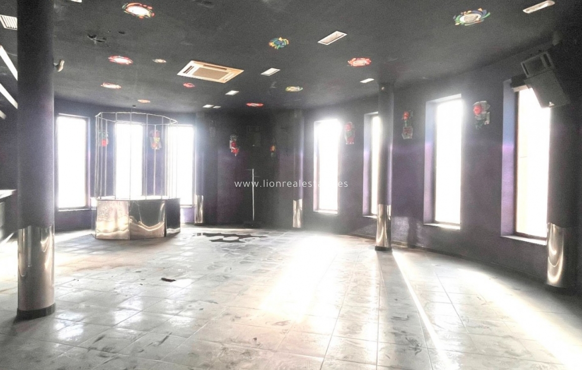 Reventa - Comercial - Torrevieja - Playa del Cura