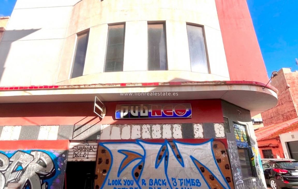 Reventa - Comercial - Torrevieja - Playa del Cura