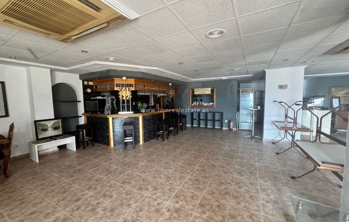 Reventa - Comercial - Torrevieja