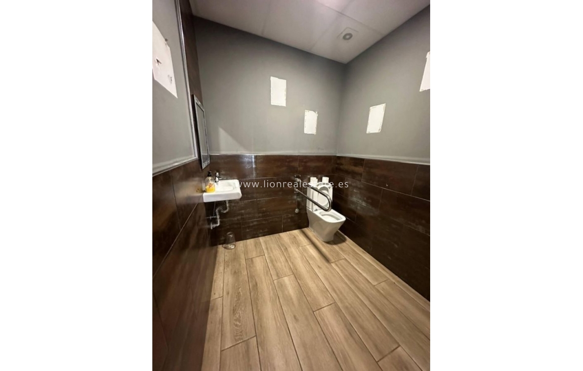 Reventa - Commercial Unit - Alicante - Alipark